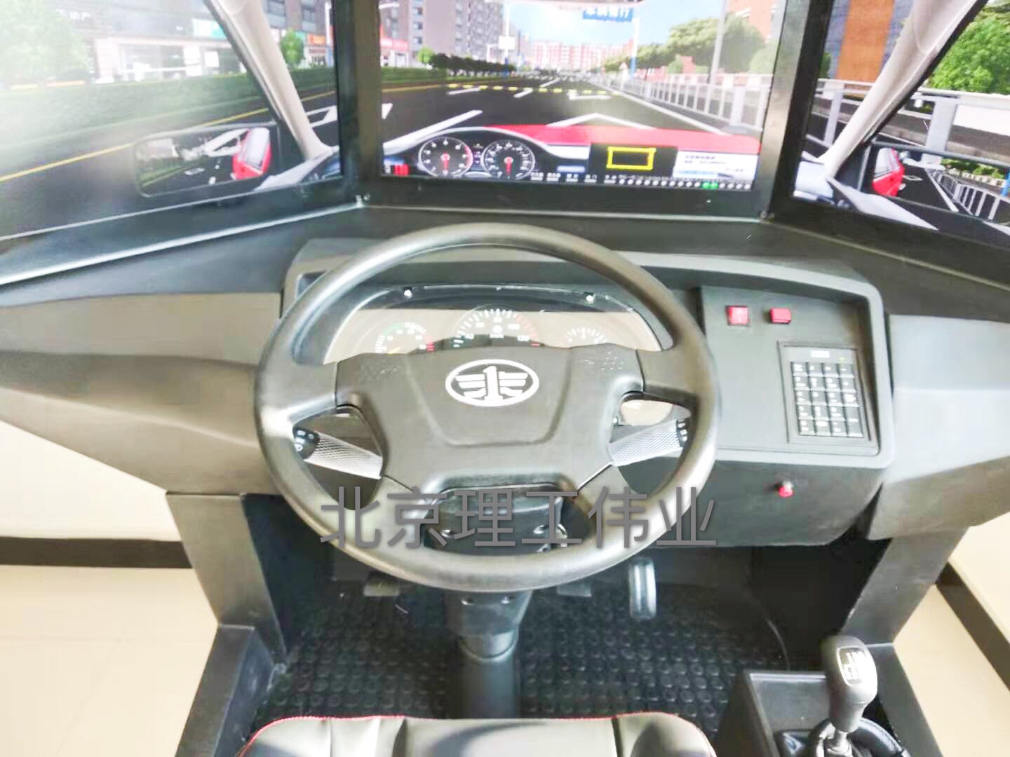 解放卡車駕駛模擬器